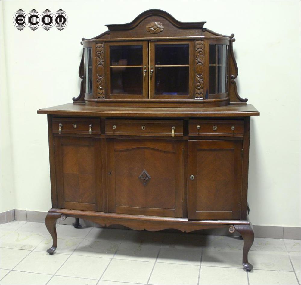NIEWIELKI DĘBOWY KREDENS CHIPPENDALE - 1