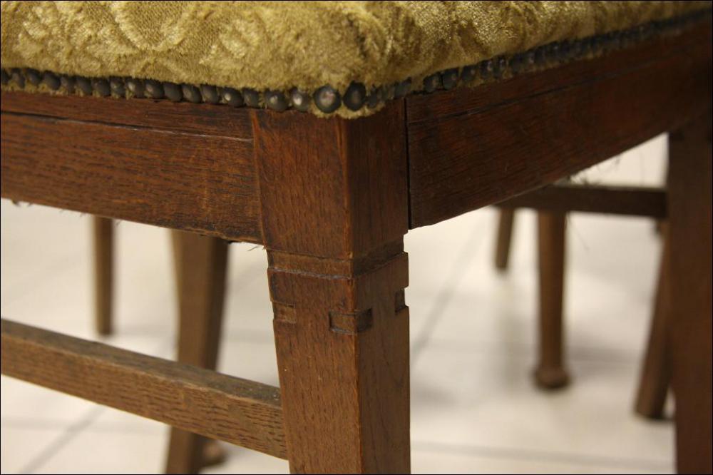 CZTERY DĘBOWE KRZESŁA - 5