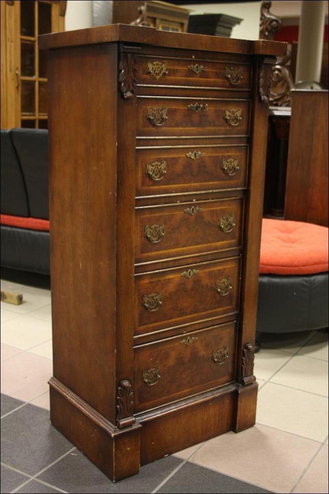 SZYFONIERA Z SEKRETARZYKIEM - 1