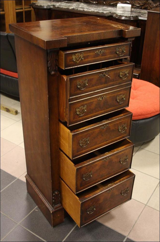 SZYFONIERA Z SEKRETARZYKIEM - 5