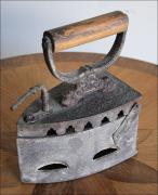 ŻELAZKO NA WĘGIEL - zdjęcie 2 ŻELAZKO NA WĘGIEL - zdjęcie 2