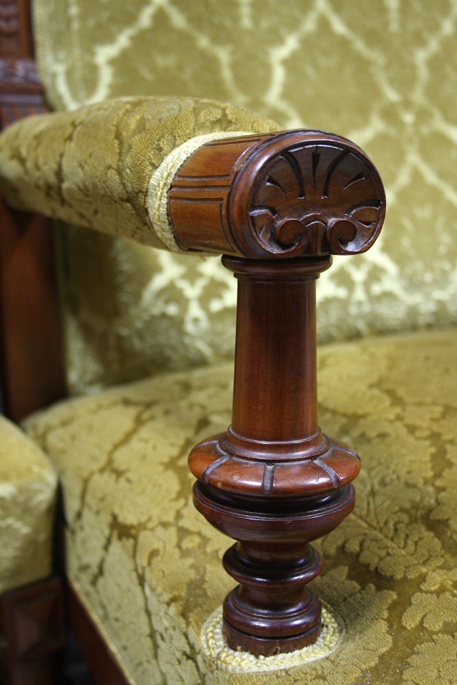 KOMPLET EKLEKTYCZNY / SOFA + 2 FOTELE / - 3