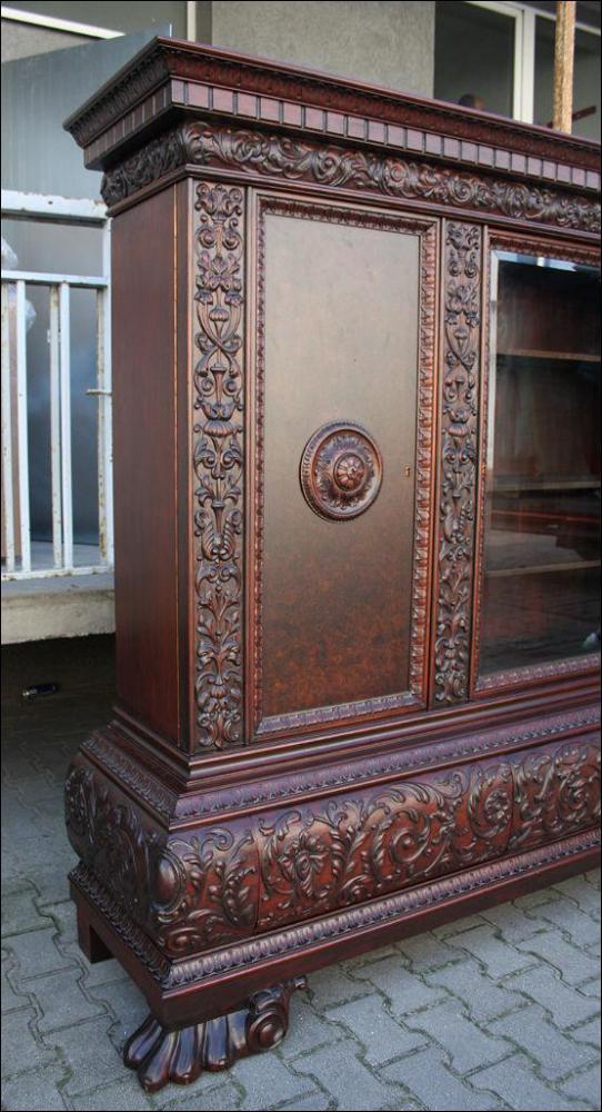 GABINET ORZECHOWY - 13