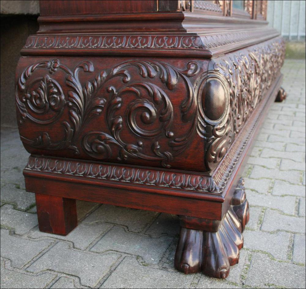 GABINET ORZECHOWY - 18