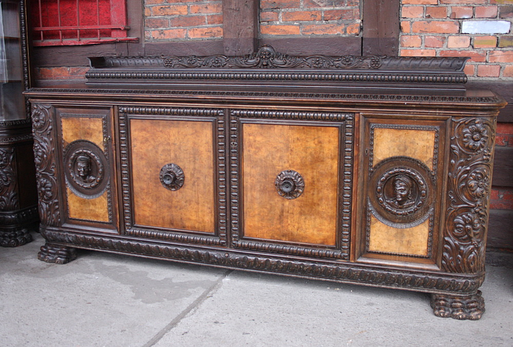 DUŻY DĘBOWY BUFET - 1