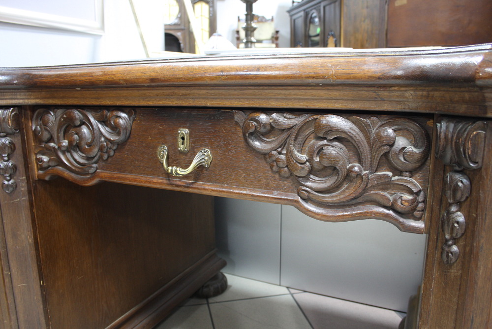 DĘBOWY GABINET - 12