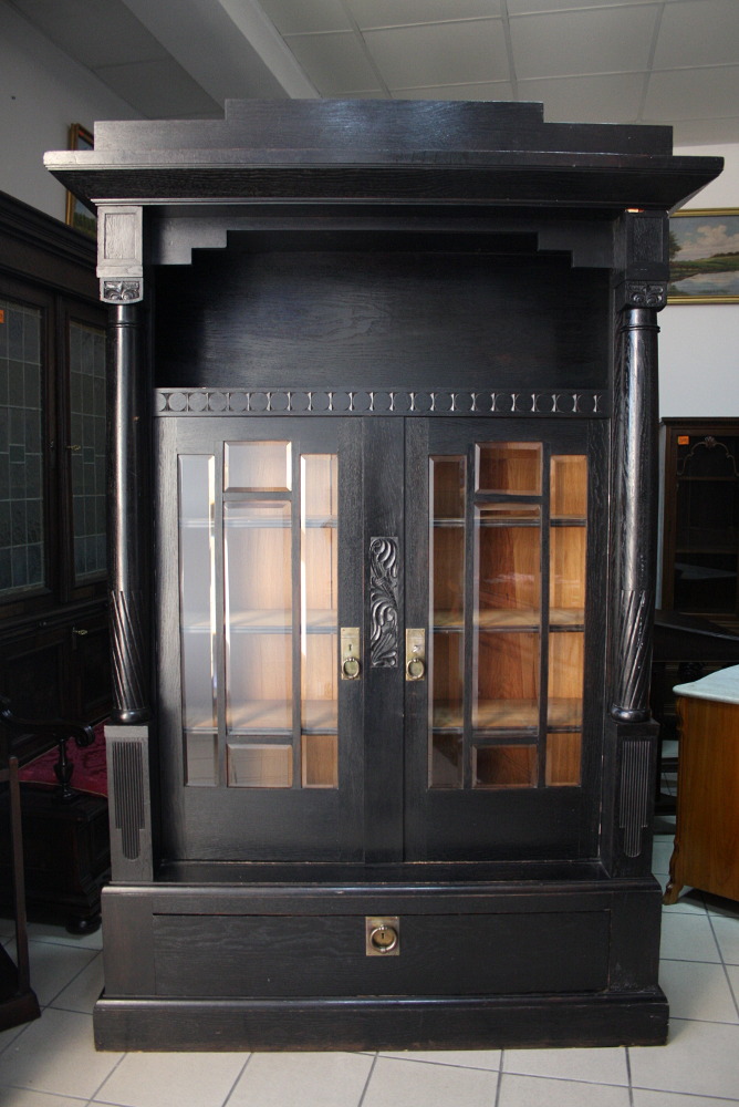 SECESYJNA BIBLIOTECZKA