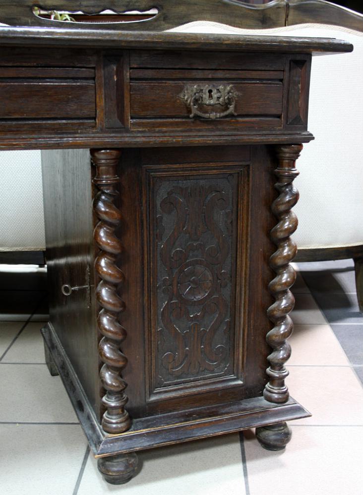 BIURKO - NEORENESANS - 1