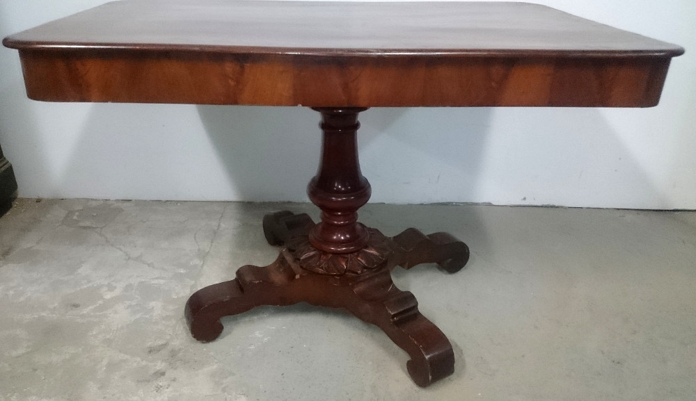 STÓŁ MAHONIOWY - 1