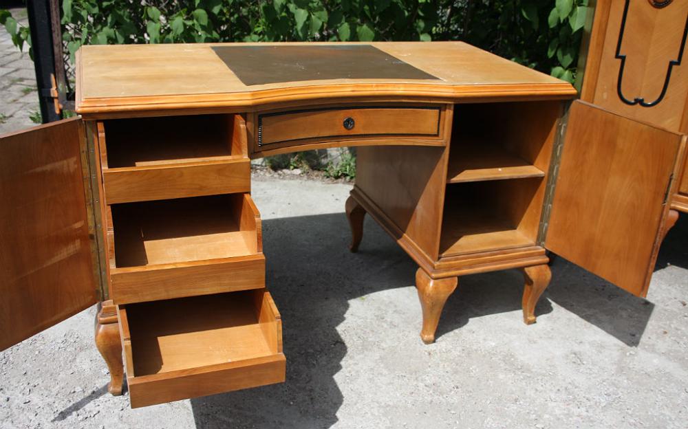 CZEREŚNIOWY GABINET - 4