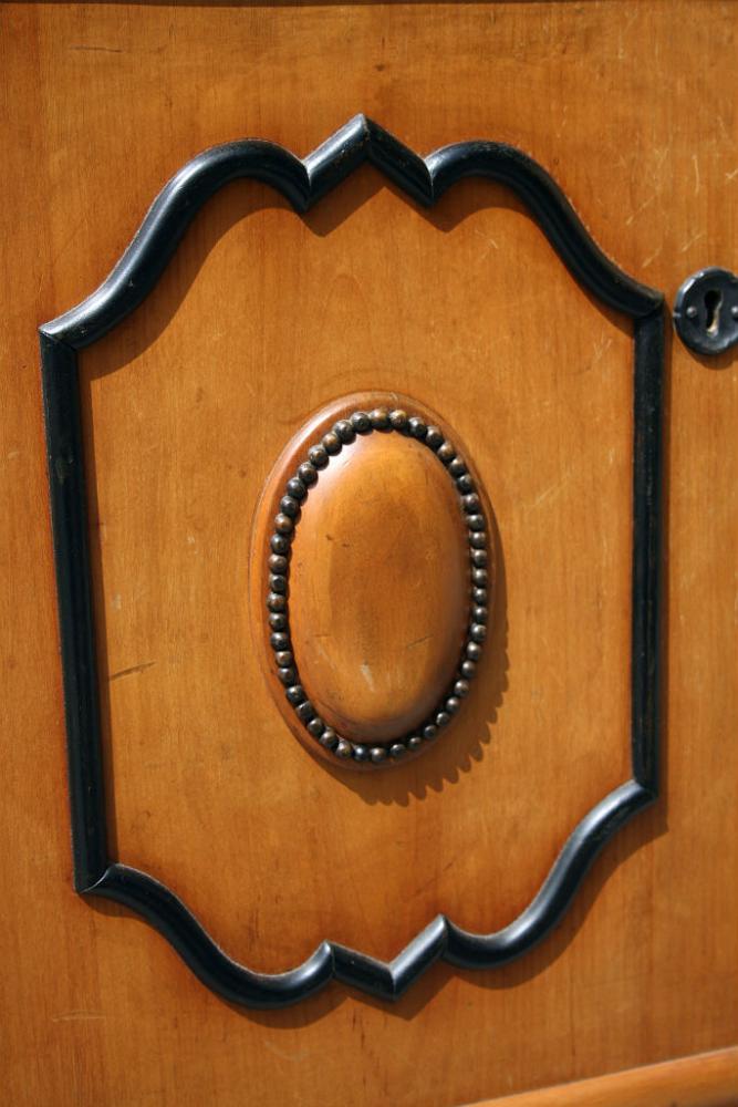 CZEREŚNIOWY GABINET - 6