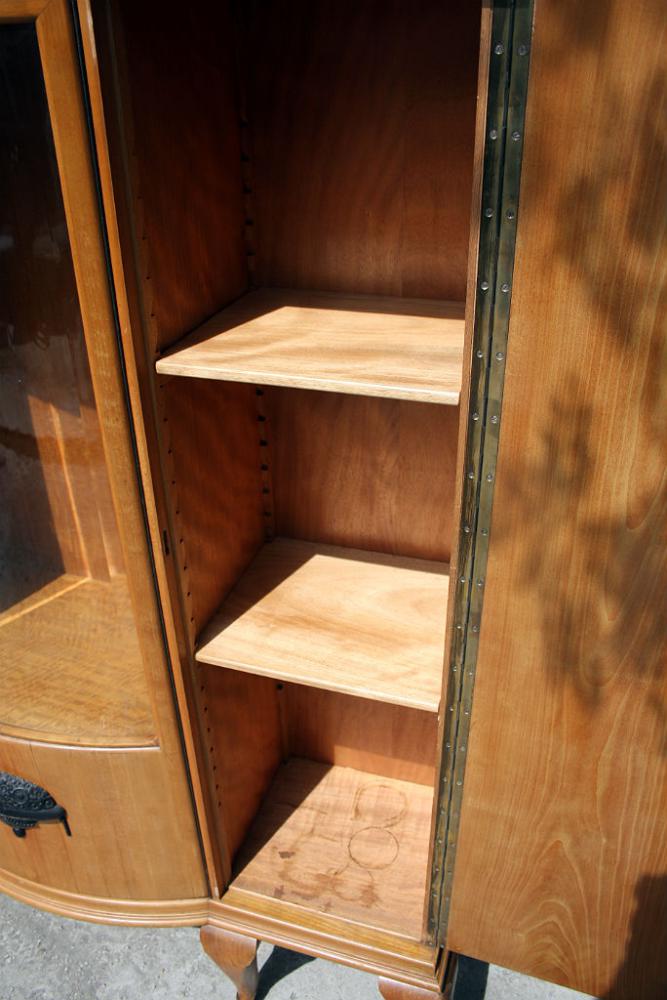 CZEREŚNIOWY GABINET - 11