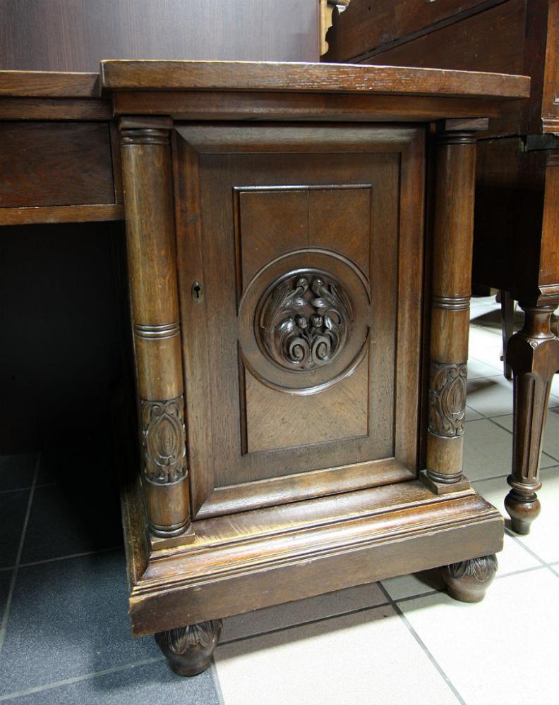 GABINET Z KOLUMNAMI - 6