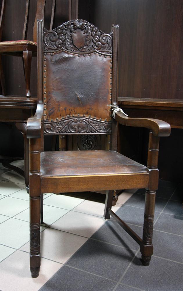 GABINET Z KOLUMNAMI - 10