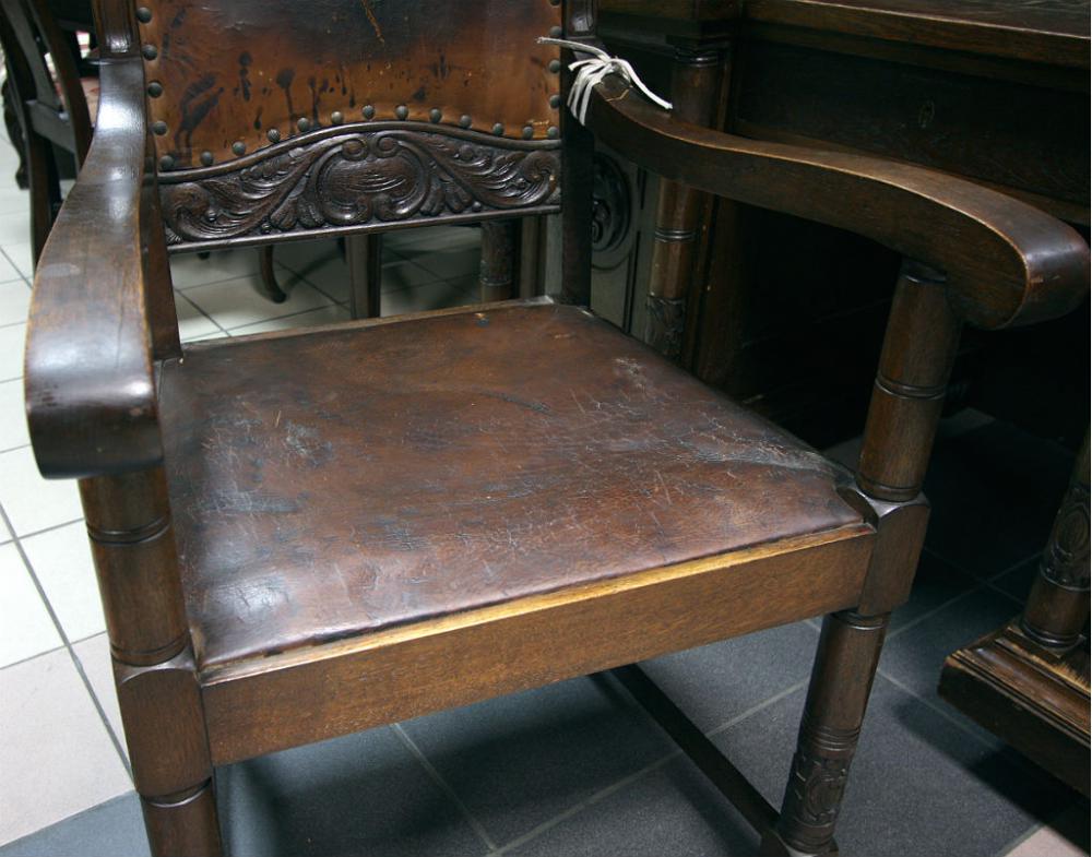 GABINET Z KOLUMNAMI - 14