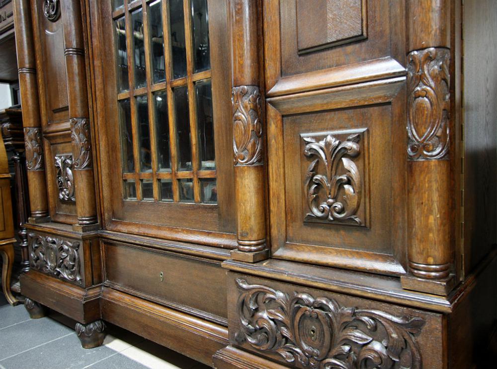 GABINET Z KOLUMNAMI - 20