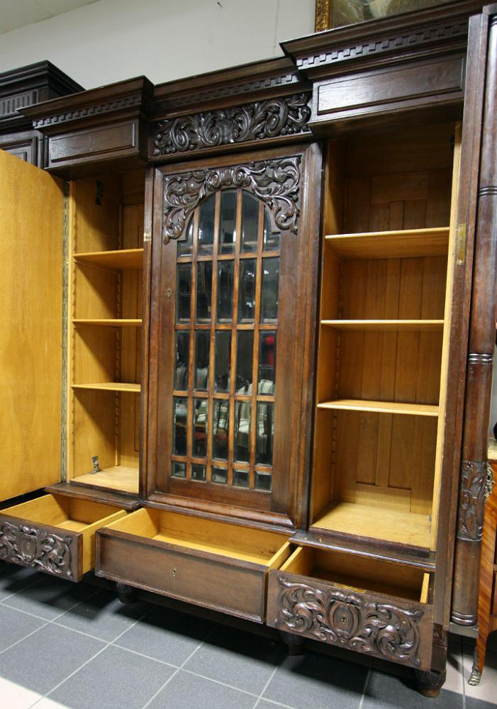 GABINET Z KOLUMNAMI - 21