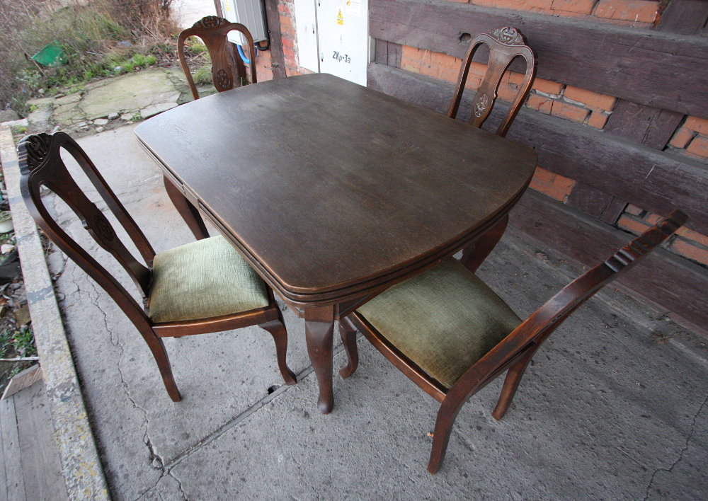 ROZKŁADANY STÓŁ + 5 KRZESEŁ - 1