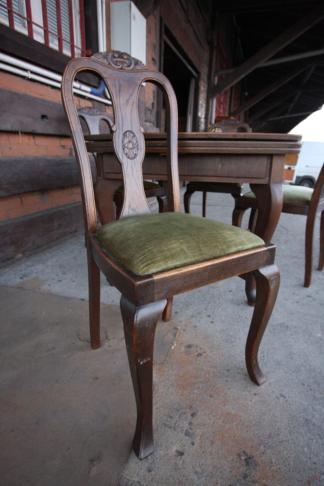 ROZKŁADANY STÓŁ + 5 KRZESEŁ - 3