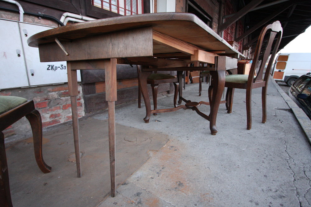 ROZKŁADANY STÓŁ + 5 KRZESEŁ - 7