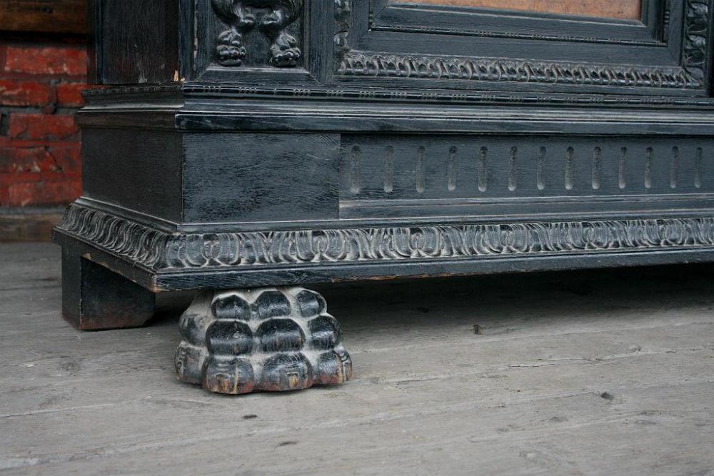 GABINET NA LWICH ŁAPACH / po renowacji / - 3