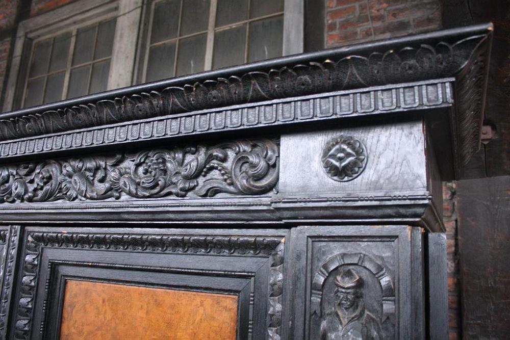 GABINET NA LWICH ŁAPACH / po renowacji / - 11