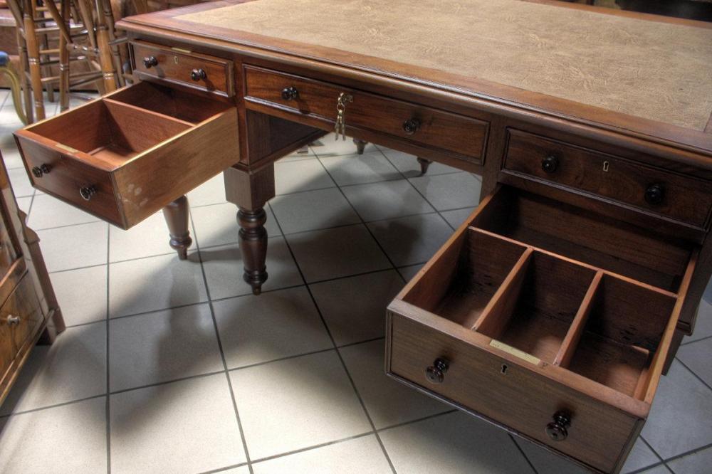 WIKTORIAŃSKIE DWUSTRONNE BIURKO / po renowacji / - 4
