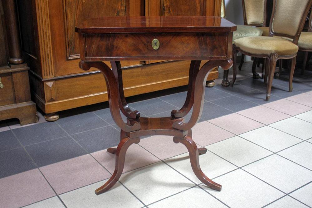 NICIAK MAHONIOWY  - 1