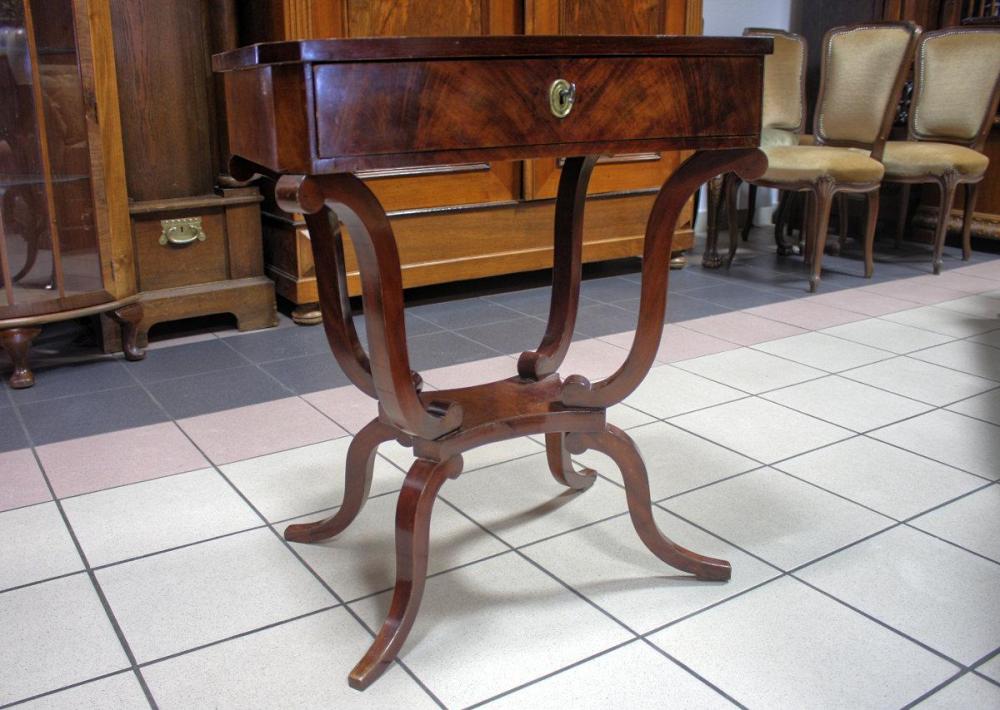 NICIAK MAHONIOWY  - 2