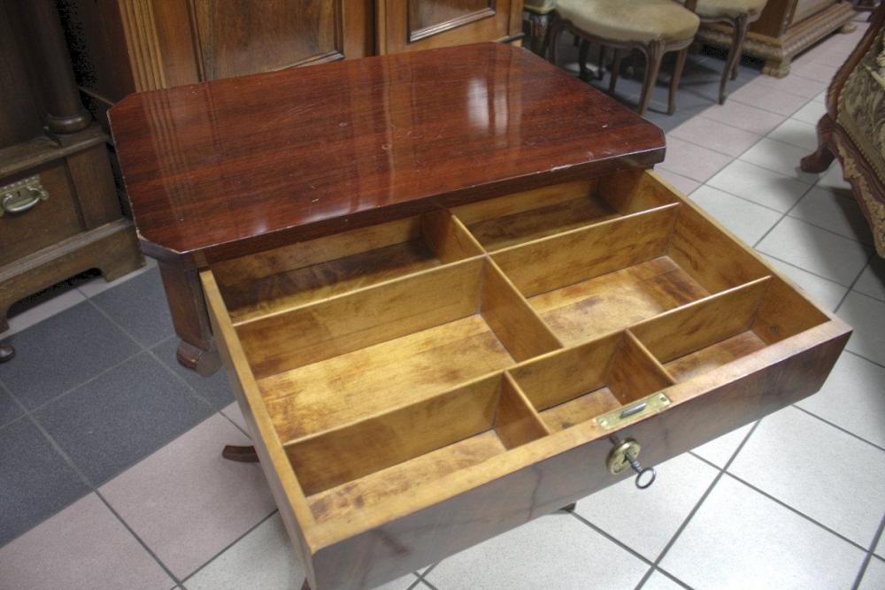 NICIAK MAHONIOWY  - 3