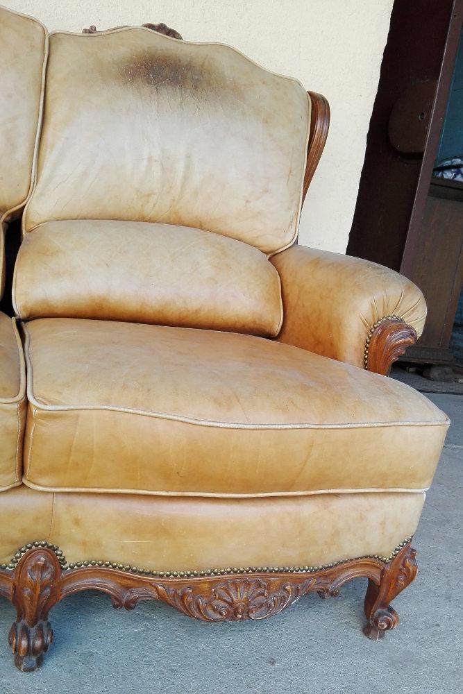 Sofa z rzeźbionym stelażem - 4