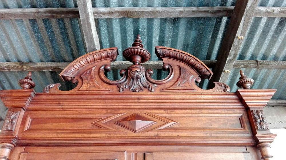 DWUDRZWIOWA PAŁACOWA SZAFA - 1