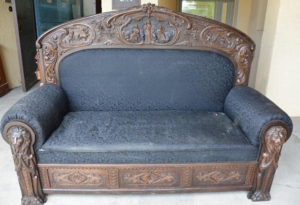 NIEPOWTARZALNA SOFA - 1