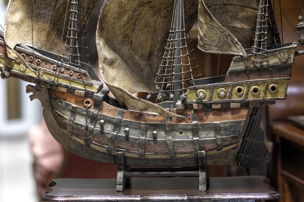 STARA MAKIETA ŻAGLOWCA  - 3