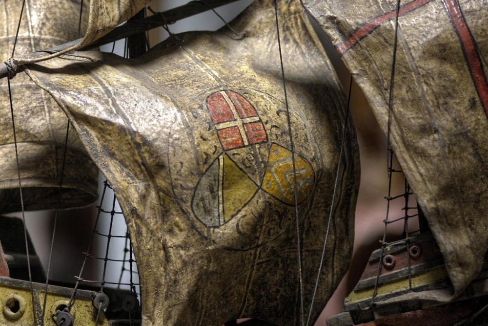 STARA MAKIETA ŻAGLOWCA  - 14