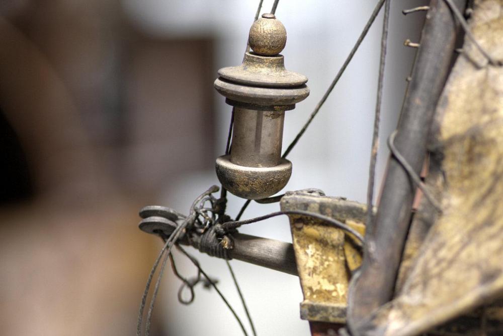 STARA MAKIETA ŻAGLOWCA  - 16