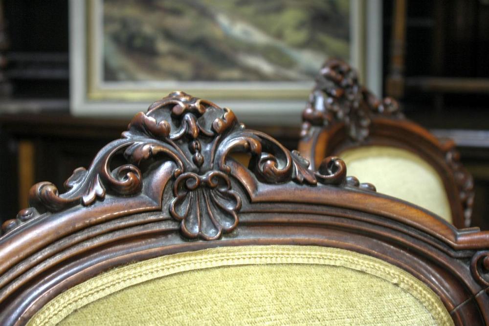 TRZY KRZESŁA CHIPPENDALE - 3