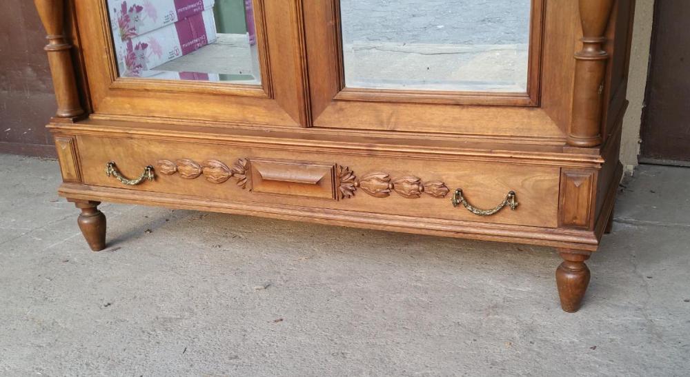 SZAFA Z LUSTRAMI - 5