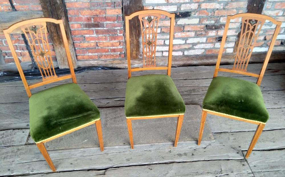 ZESTAW TRZECH KRZESEŁ - 2