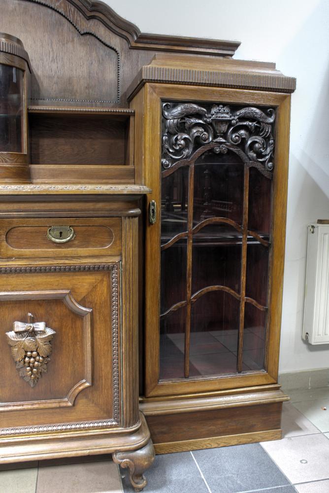 OLBRZYMI KREDENS - 2