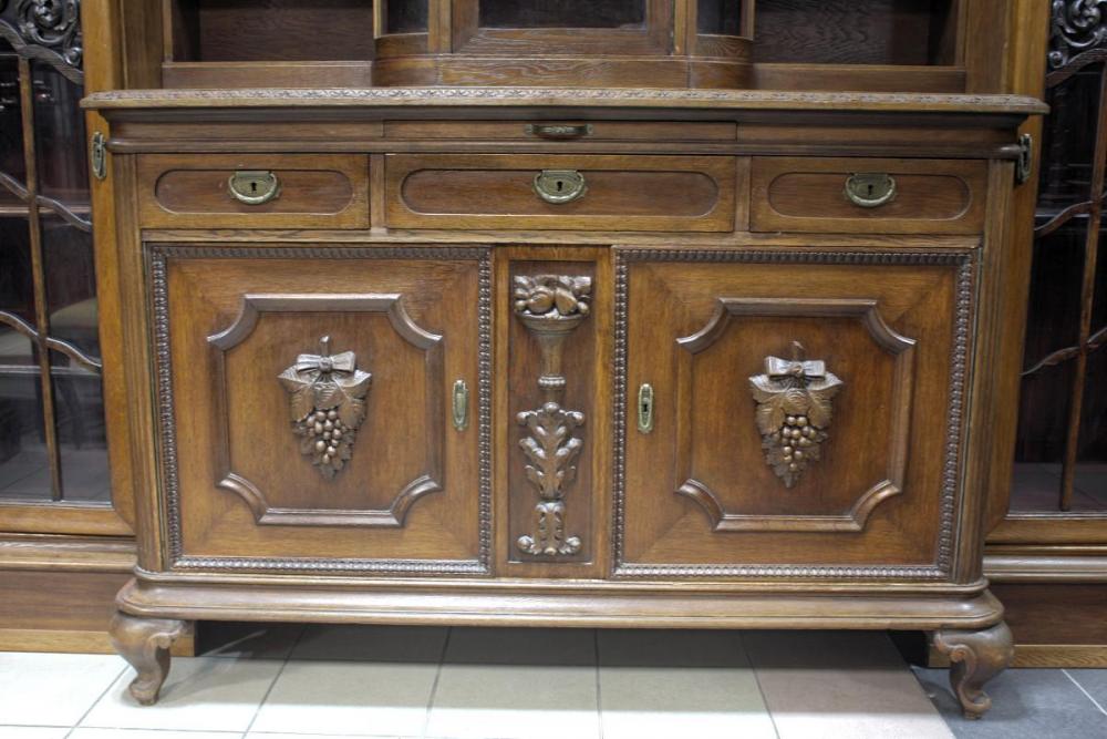 OLBRZYMI KREDENS - 3