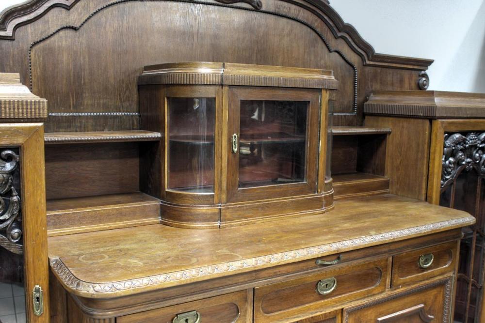 OLBRZYMI KREDENS - 4