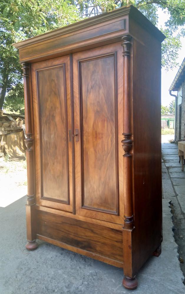 SZAFA EKLEKTYCZNA - 1