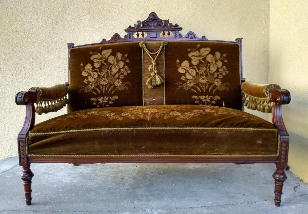 EKLEKTYCZNA SOFA - 1