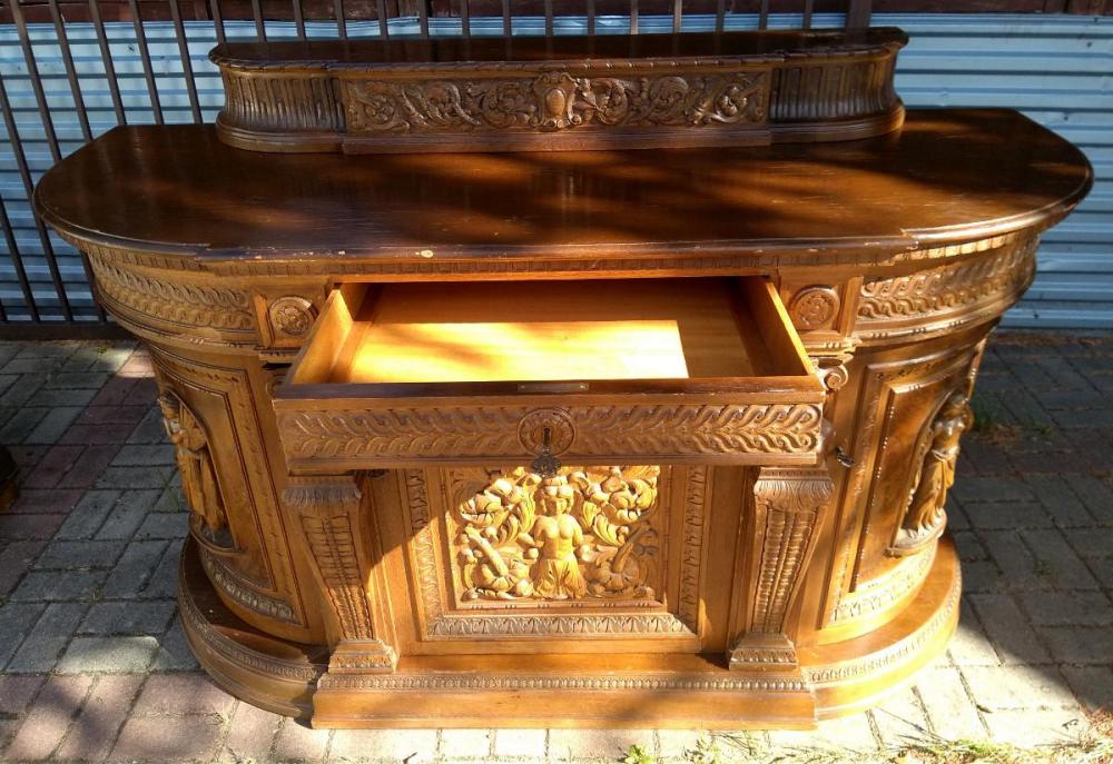 MASYWNY BOGATY BUFET - 9