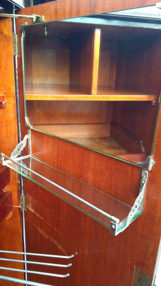 SZAFA CHIPPENDALE - 10