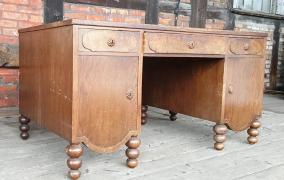 BIURKO Z CZECZOTAMI - zdjęcie 1