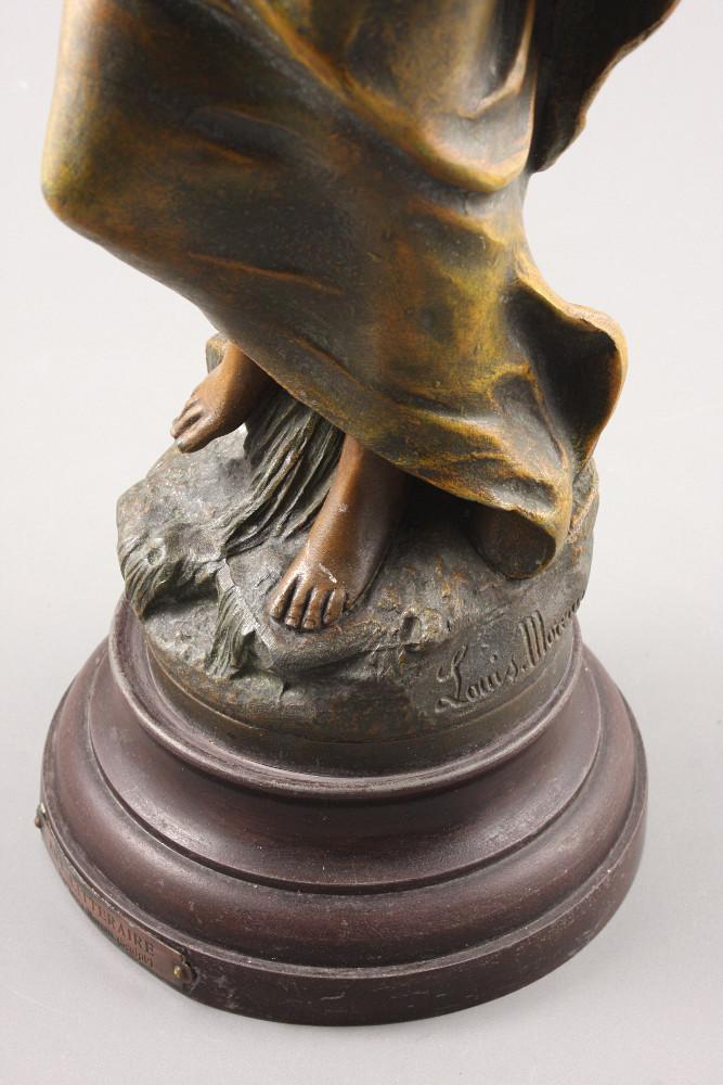 DUŻA FIGURA Z CYNKALU / KOBIETA Z PAPIRUSEM - 5