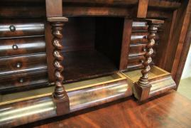 PRZEPIĘKNY MAHONIOWY SEKRETARZYK Z II POŁ. XIX W - zdjęcie 9 PRZEPIĘKNY MAHONIOWY SEKRETARZYK Z II POŁ. XIX W - zdjęcie 9