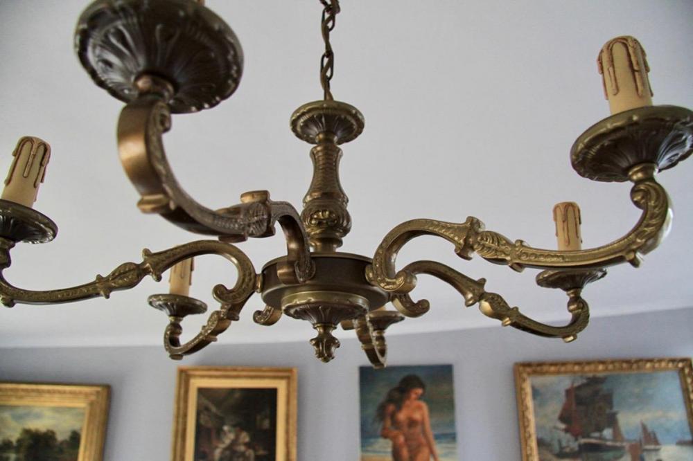 SZEŚCIORAMIENNY, MASYWNY ŻYRANDOL MOSIĘŻNY - 1